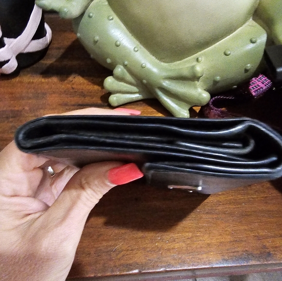 Prada Saffiano leather black wallet - Picture 2 of 13